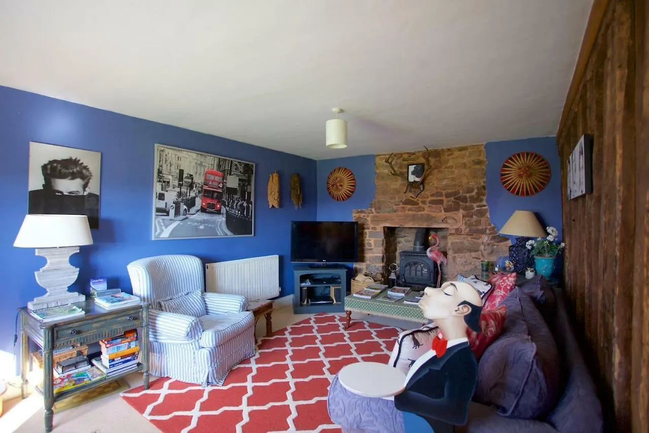 Beautiful Devon Farmhouse Exeter Apartment